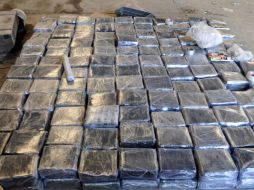 El peso de la hierba fue verificado, sumando aproximadamente dos mil 112 kilogramos. NTX / ARCHIVO