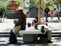 Piden a la población extremar precauciones y no exponerse a los rayos solares por mucho tiempo. EL INFORMADOR / ARCHIVO