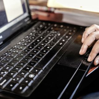 Plantean regular redes sociales en el ámbito electoral