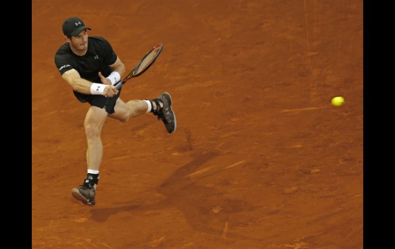 El campeón defensor, Andy Murray, tardó dos horas y 17 minutos en ganar al veterano Stepanek. AP / F. Seco