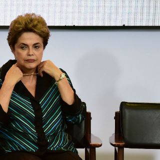Piden investigar a Rousseff por el escándalo de Petrobras