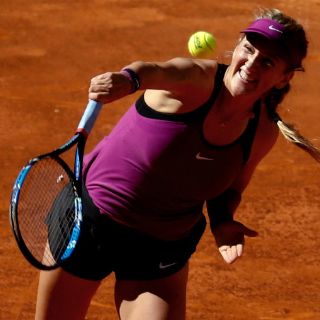 Azarenka deja Madrid por problemas de espalda
