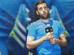 Durante un evento comercial, el jugador del Barcelona, Jordi Alba, habla sobre lo ''increíble'' que sería ganar los trofeos. EFE / A. García
