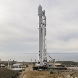 SpaceX aplaza el lanzamiento de un satélite japonés