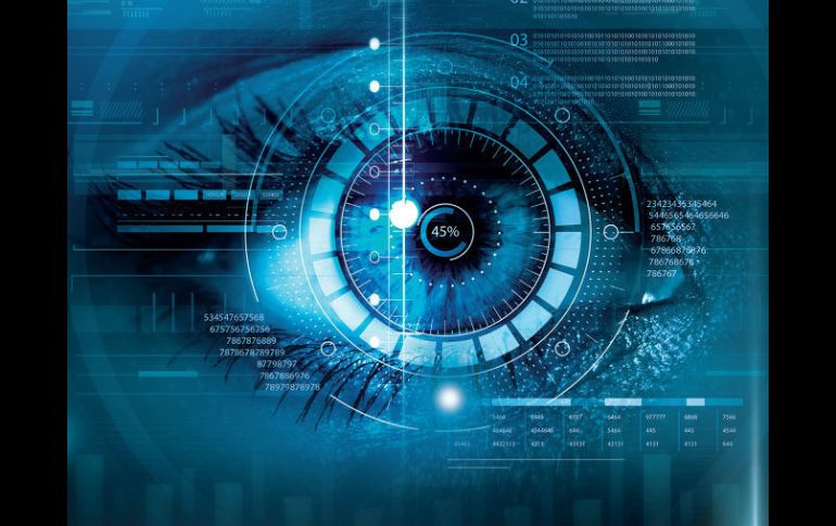 Synapbox sigue el movimiento de sus ojos y gestos al ver un video. EL FINANCIERO  /