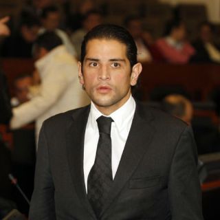 Aubry da su versión ante acusaciones por uso de arma de fuego