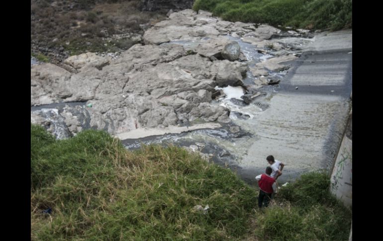 La empresa responsable de descargar estos residuos tendrá que llevar a cabo medidas de restauración en el Río Santiago. EL INFORMADOR / ARCHIVO