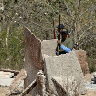 Comunitarios en Zitlala se acuartelan en busca de secuestrada
