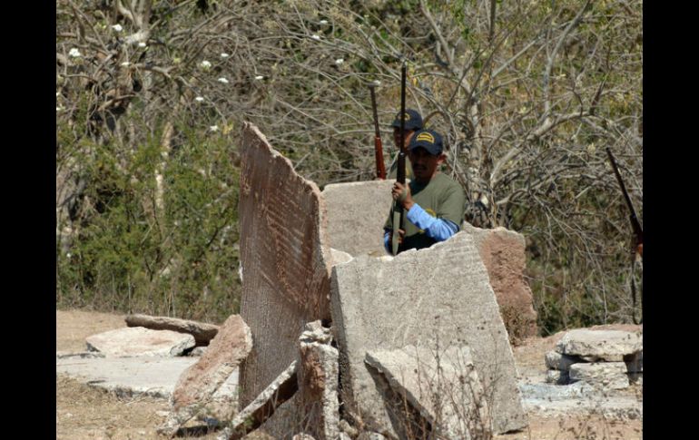 Los policías comunitarios tenían intención de catear casas para rescatar a la mujer secuestrada. NTX / ARCHIVO