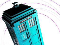 Tardis, la máquina del tiempo en la que el doctor  y sus acompañantes viajan, tiene la apariencia de uan cabina de policía. EL INFORMADOR / J. López