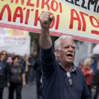 Grecia amanece paralizada por huelga de 48 horas