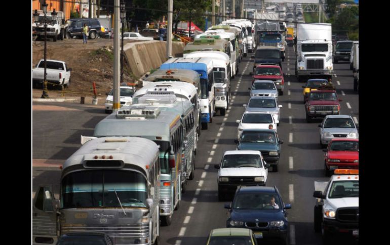 Se estima que cada unidad reducirá más de la mitad de sus gases contaminantes. EL INFORMADOR / ARCHIVO