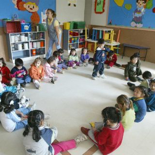 El IMSS, sin registro de casos por abuso en guarderías: Arriola