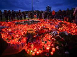 El partido era transmitido en directo cuando a los 69 minutos Ekeng cayó al césped. AP / A. Alexandru