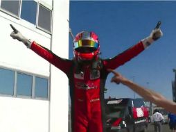 El joven jalisciense se encuentra satisfecho con sus dos victorias y cuatro podios que ha obtenido en lo que va del año. TWITTER / @Rguzman_oficial