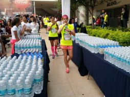 La carrera dio inicio en punto de las 6:00 horas, con un entusiasmo que se había visto en pocas ocasiones en una carrera. TWITTER / @ZapopanGob