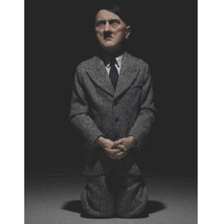 Subastan estatua de Hitler en 17 MMDD