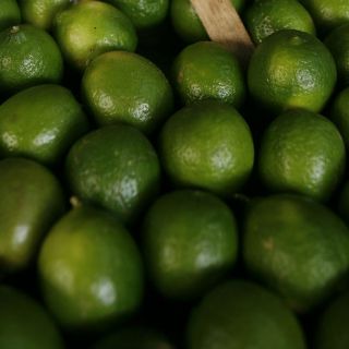 Limón se comercializa hasta en 40 pesos por kilo