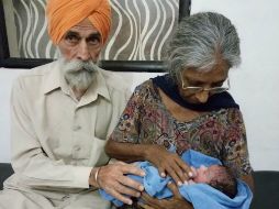 Tras pesar sólo dos kilogramos al nacer, el 19 de abril, el pequeño Armaan ahora se encuentra sano. AFP / HO