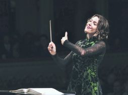 Talento. Divertida como es Alondra, ha trabajado en 70 orquestas durante más de una década. ESPECIAL /