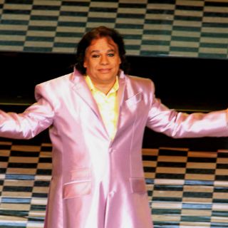Juan Gabriel será reconocido con el premio Éxito SACM