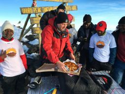 El Kilimanjaro tiene una altura de más de cinco mil 895 metros. AP / C. Dissa