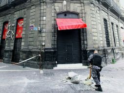 Daños al patrimonio. La finca en Maestranza y Madero sufrió daños en la fachada. EL INFORMADOR / A. Camacho