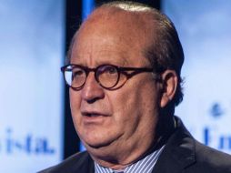 El mandatario estatal comenta que no se ha descartado de la contienda y que la opinion de Barbosa no es tan relevante en el partido. SUN / ARCHIVO