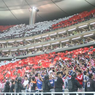 Poco que festejar en el Clásico