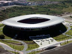 El estadio Chivas y el BBVA del Monterrey son los únicos recintos que actualmente están a la altura de lo requerido por FIFA. EL INFORMADOR / ARCHIVO