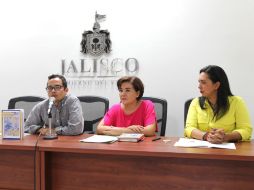 Joao Rodríguez, Adriana Córdoba y Ana Estela García Cortez, directivos de la SC, Ayuntamiento de Guadalajara y el Trompo Mágico. EL INFORMADOR / P. Franco