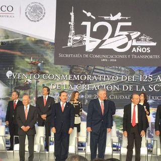 Comunicaciones y transportes unen a los mexicanos: Ruiz Esparza