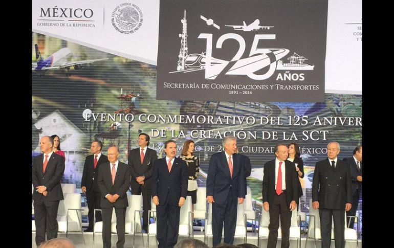 En el evento Ruiz Esparza estuvo acompañado de algunos legisladores. ESPECIAL /