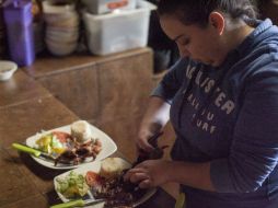 Los padres confunden que entre mayor sea la ingesta de alimentos, mejor será la salud de un niño. EL INFORMADOR / ARCHIVO