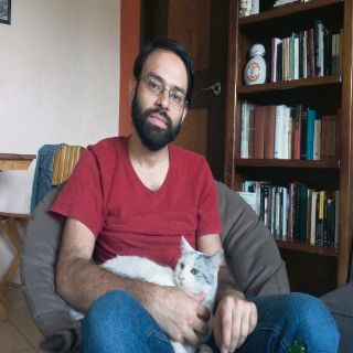 No quería ser maestro, pero al final las aulas lo enamoraron