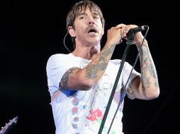 En un show, de último minuto, el bajista Flea salió a anunciar que Anthony no podría presentarse. AP / ARCHIVO