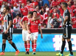 Benfica consiguió la tercera corona consecutiva con doblete del argentino Osvaldo Nicolás Gaytán. AP / S. Governo