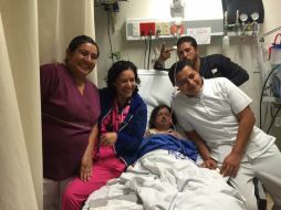 El actor y cantante comparte en sus redes sociales una fotografía en la cama del hospital. TWITTER / @soyMargarlto