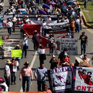 Advierten sobre descuentos a maestros faltistas en Chiapas