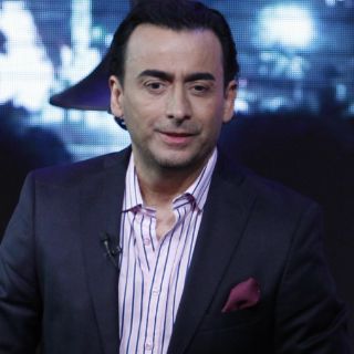 Este muñequito, en una de esas, cambia de aparador: Adal Ramones