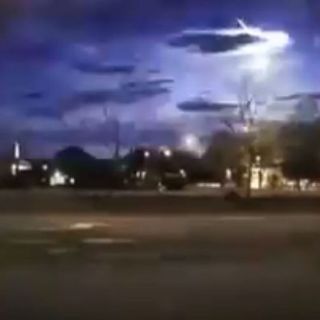 Captan en video el paso de un meteorito