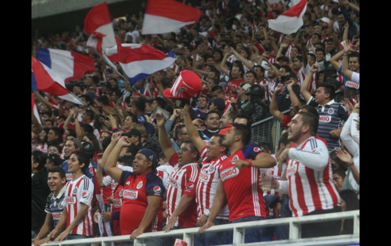 La afición vivió un cúmulo de emociones a lo largo de la temporada chiva, que pasaron de la incertidumbre al júbilo. EL INFORMADOR / ARCHIVO