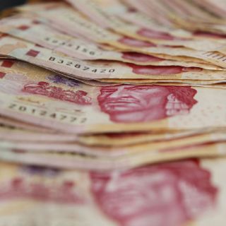 Banxico debe actuar para alinear al peso: IMEF