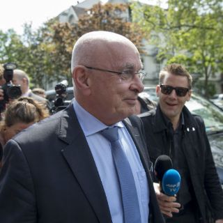 La UEFA convoca a votación para sustituir a Platini