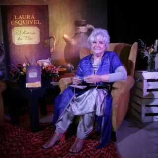 Laura Esquivel convertirá en trilogía 'Como agua para chocolate'