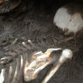 Descubren entierros prehispánicos en Centro Histórico de Xochimilco