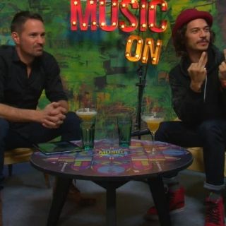 Caloncho se lanza contra Donald Trump