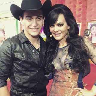Maribel Guardia desmiente que su hijo haya heredado rancho