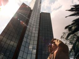 Sus títulos bajaron 0.42 pesos respecto a su cierre previo, al pasar de 2.84 a 2.4. AP / ARCHIVO