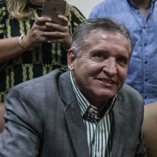 Jorge Arana evade entrega de su salario